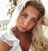 Curly Eyes